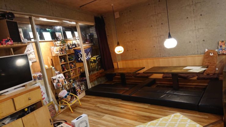 落ち着いた店内
